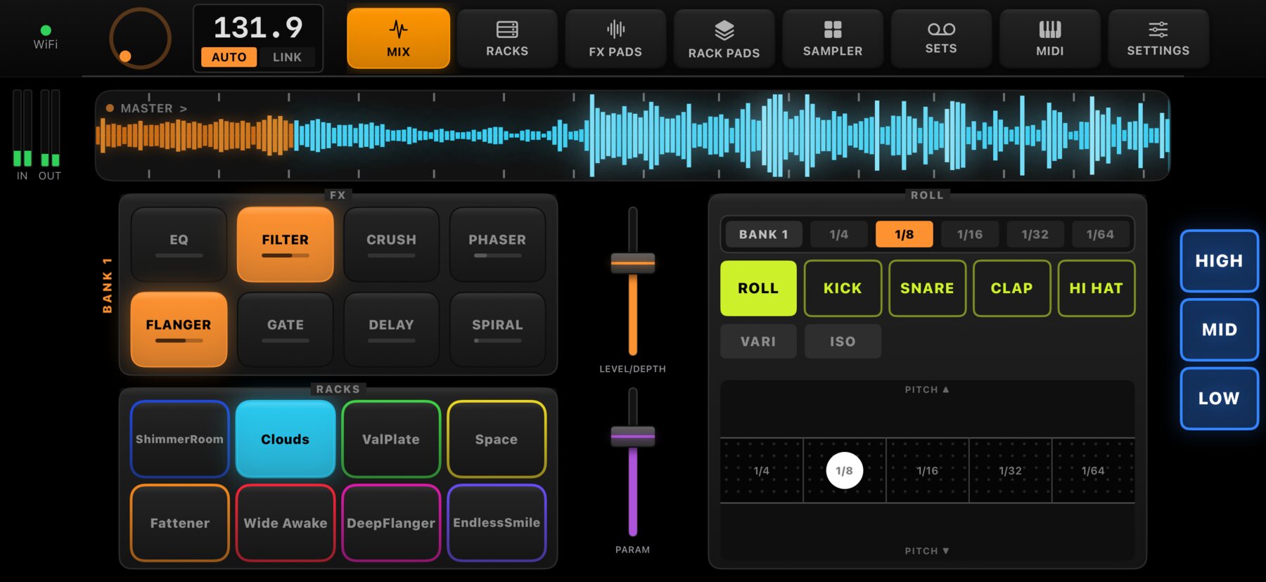 The same moment on the companion app: the Clouds rack lit blue on its launch pad, the FX grid, drum-roll controls and the LEVEL and PARAM faders.